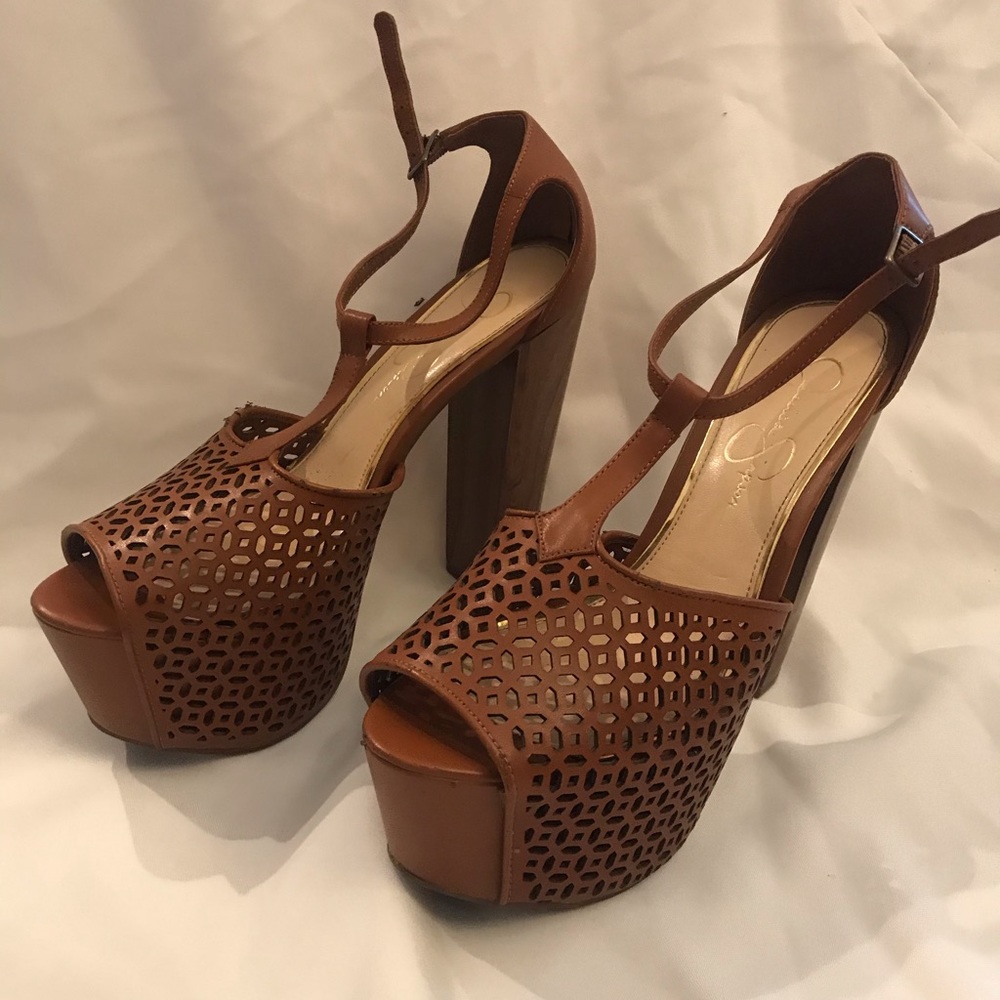 Platform wooden heels